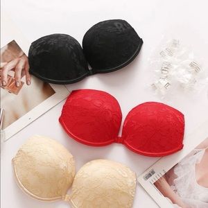 New set of three bra ! Clear strap included.